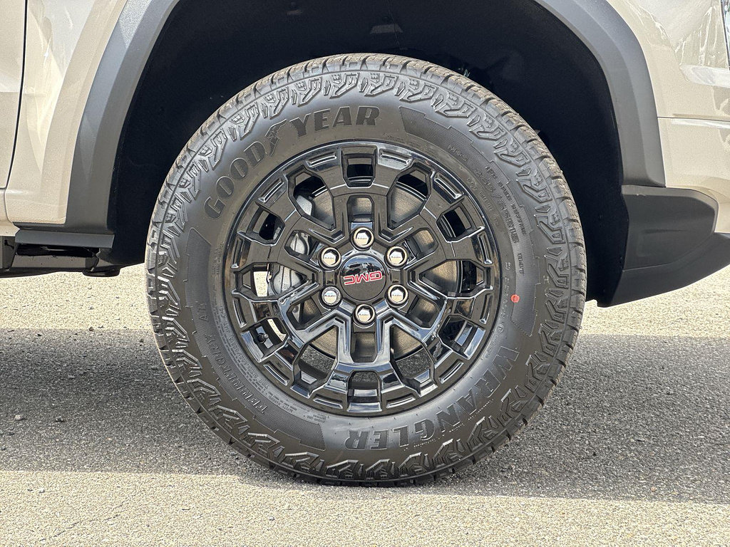 New 2026 GMC Canyon Elevation RWD image 30