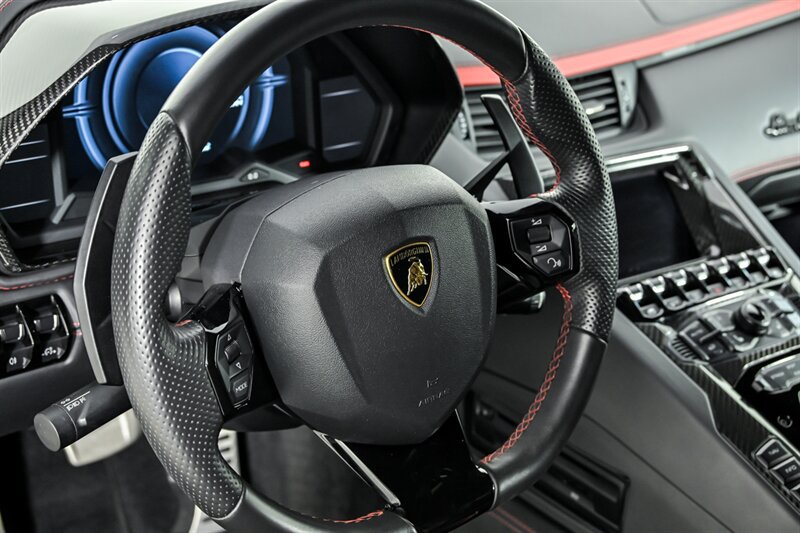 Used 2017 Lamborghini Aventador S AWD/4WD image 21