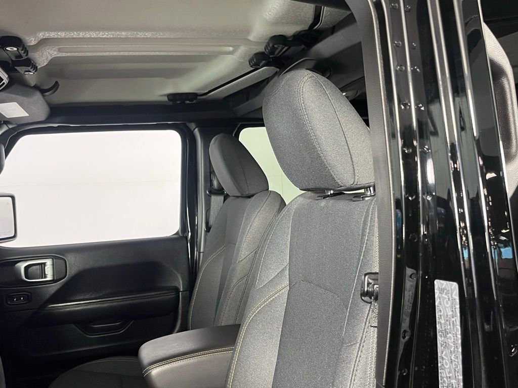 Used 2024 Jeep Wrangler Unlimited Sahara w/ Safety Group image 20