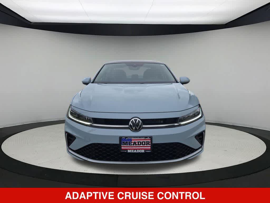 Used 2026 Volkswagen Jetta SE FWD image 9