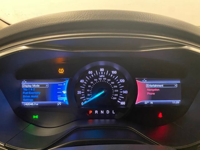 Used 2020 Ford Fusion SE image 11