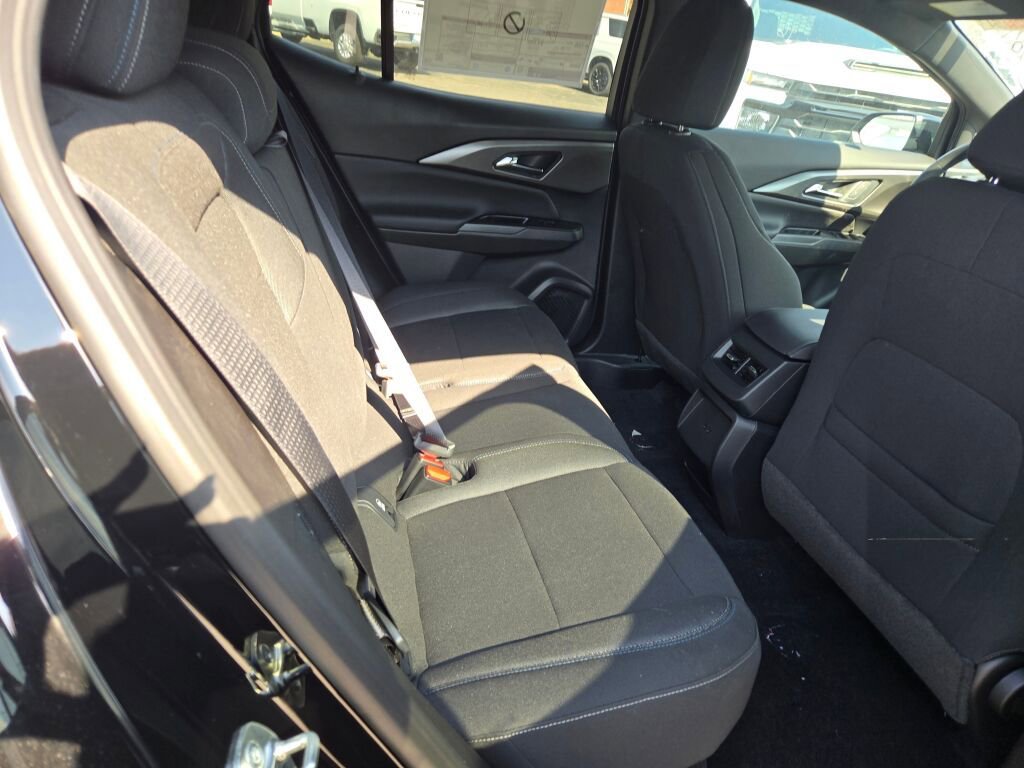 New 2026 Chevrolet Equinox EV LT image 7