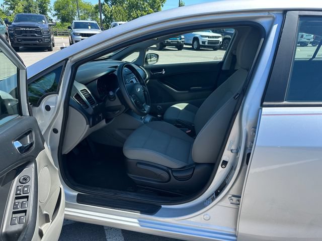 Used 2016 Kia Forte LX FWD image 11