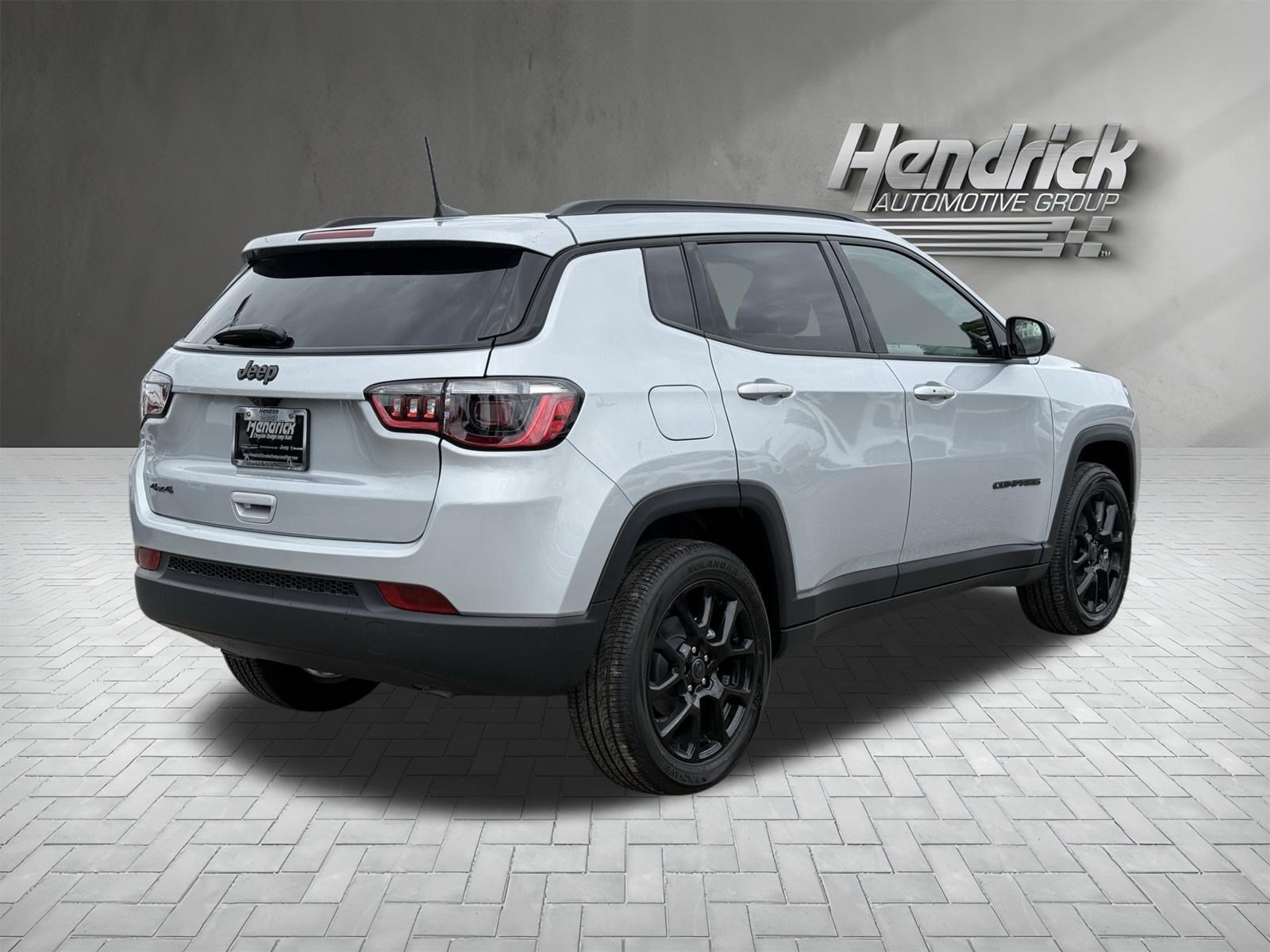 New 2026 Jeep Compass Latitude AWD/4WD image 10