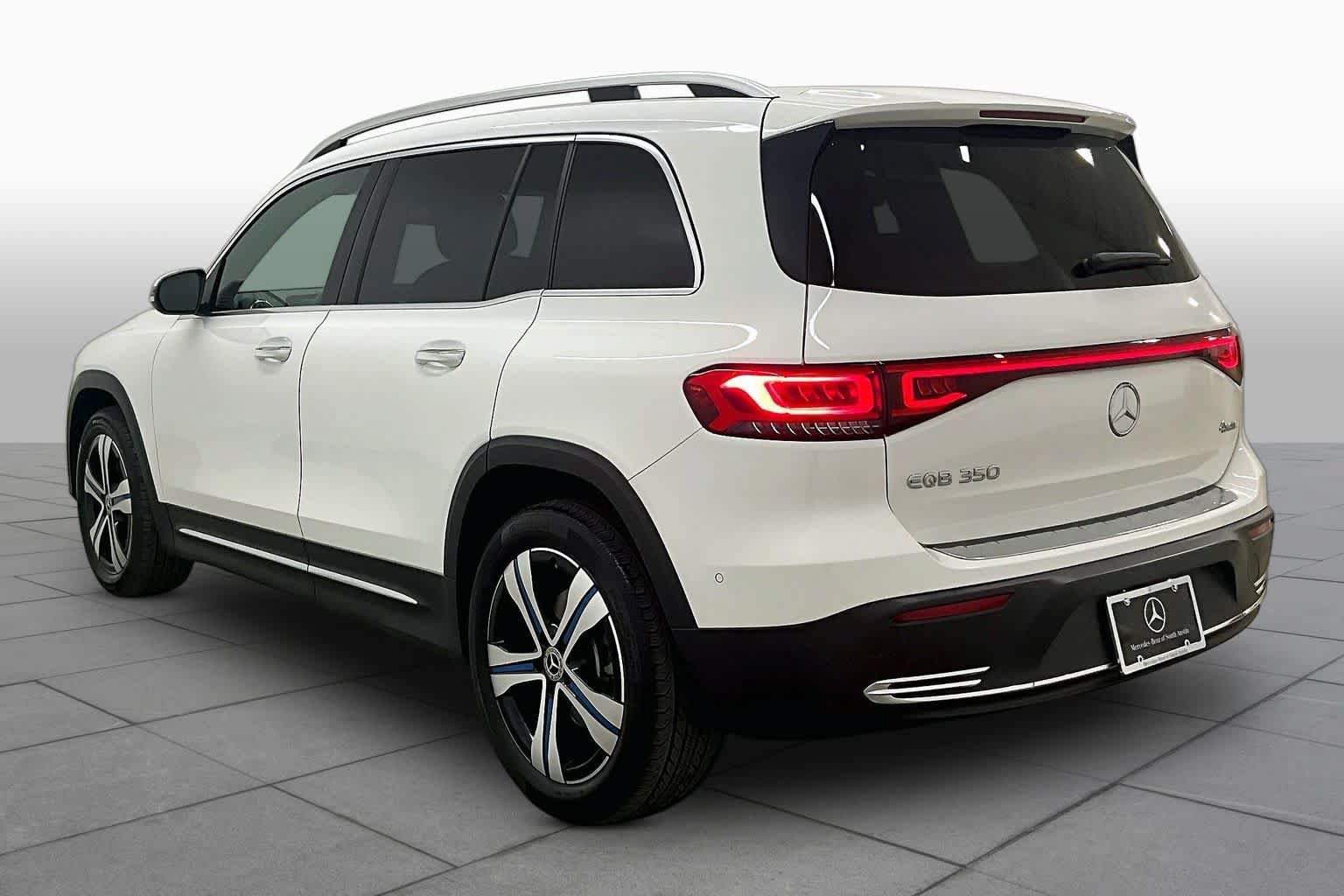 Certified 2023 Mercedes-Benz EQB 350 4MATIC SUV w/ Exclusive Package image 11