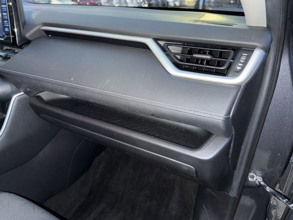 Certified 2020 Toyota RAV4 XLE image 15