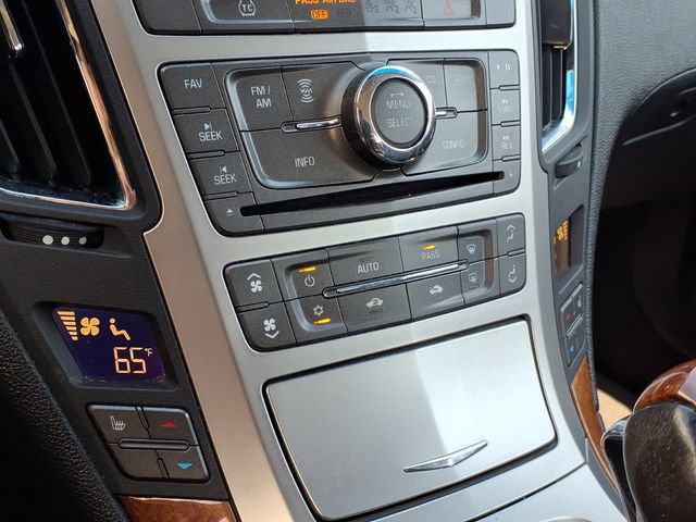Used 2011 Cadillac CTS Luxury RWD image 26