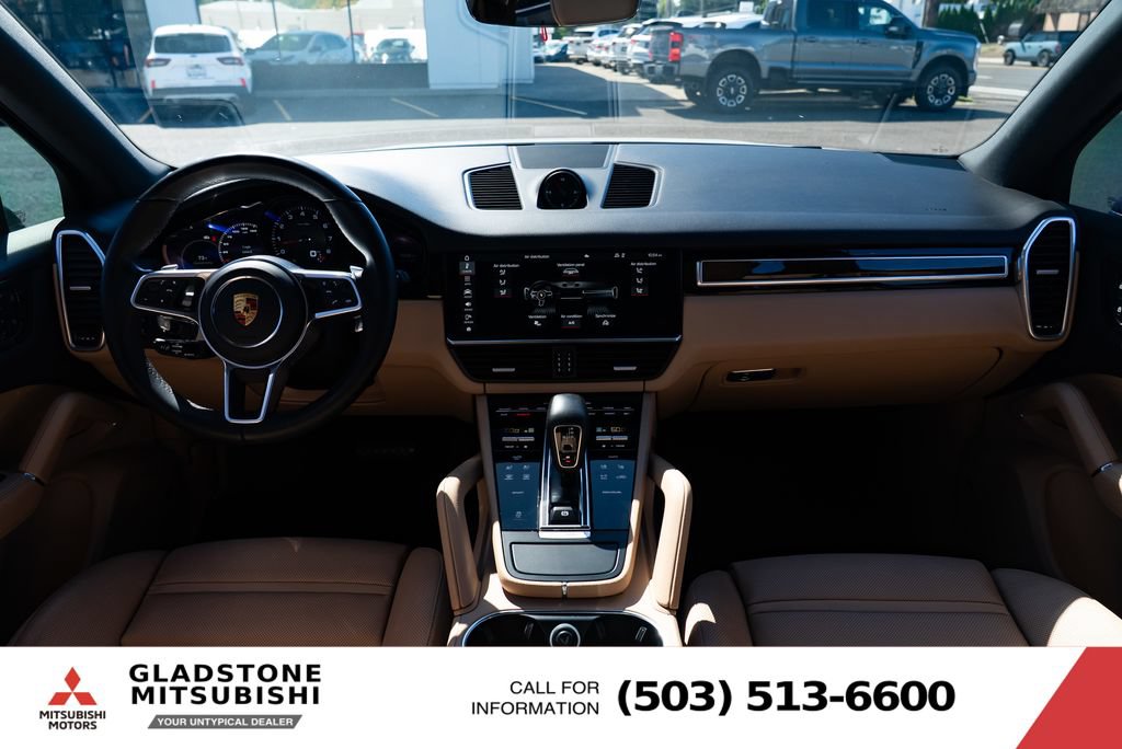 Used 2021 Porsche Cayenne AWD/4WD image 9
