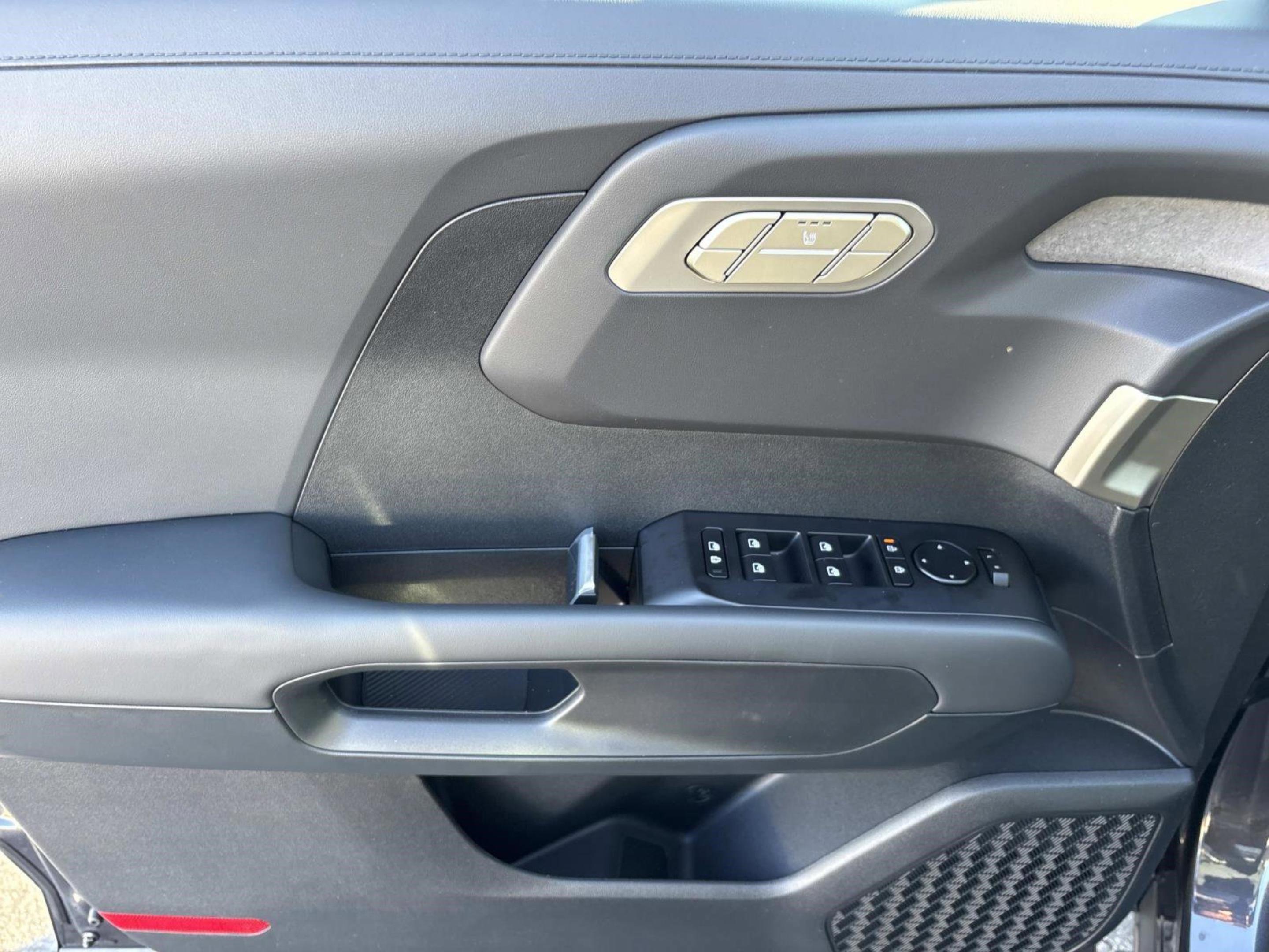 New 2027 Kia Telluride S image 16