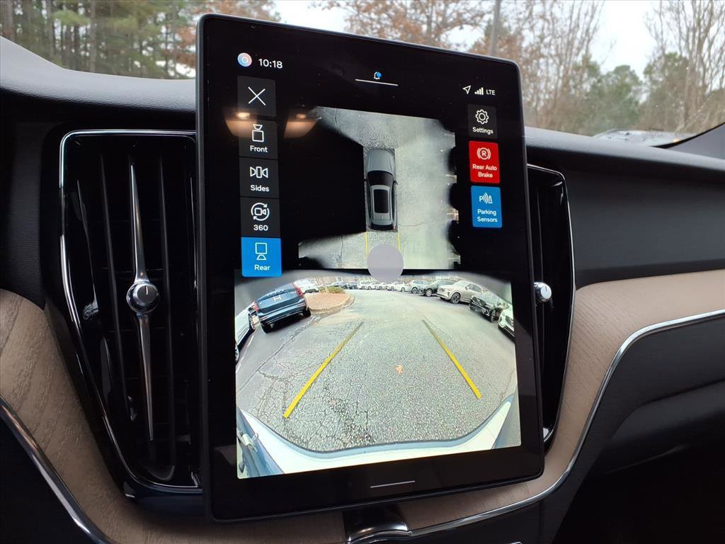 New 2026 Volvo XC60 B5 Plus w/ Protection Package Premier AWD/4WD image 21