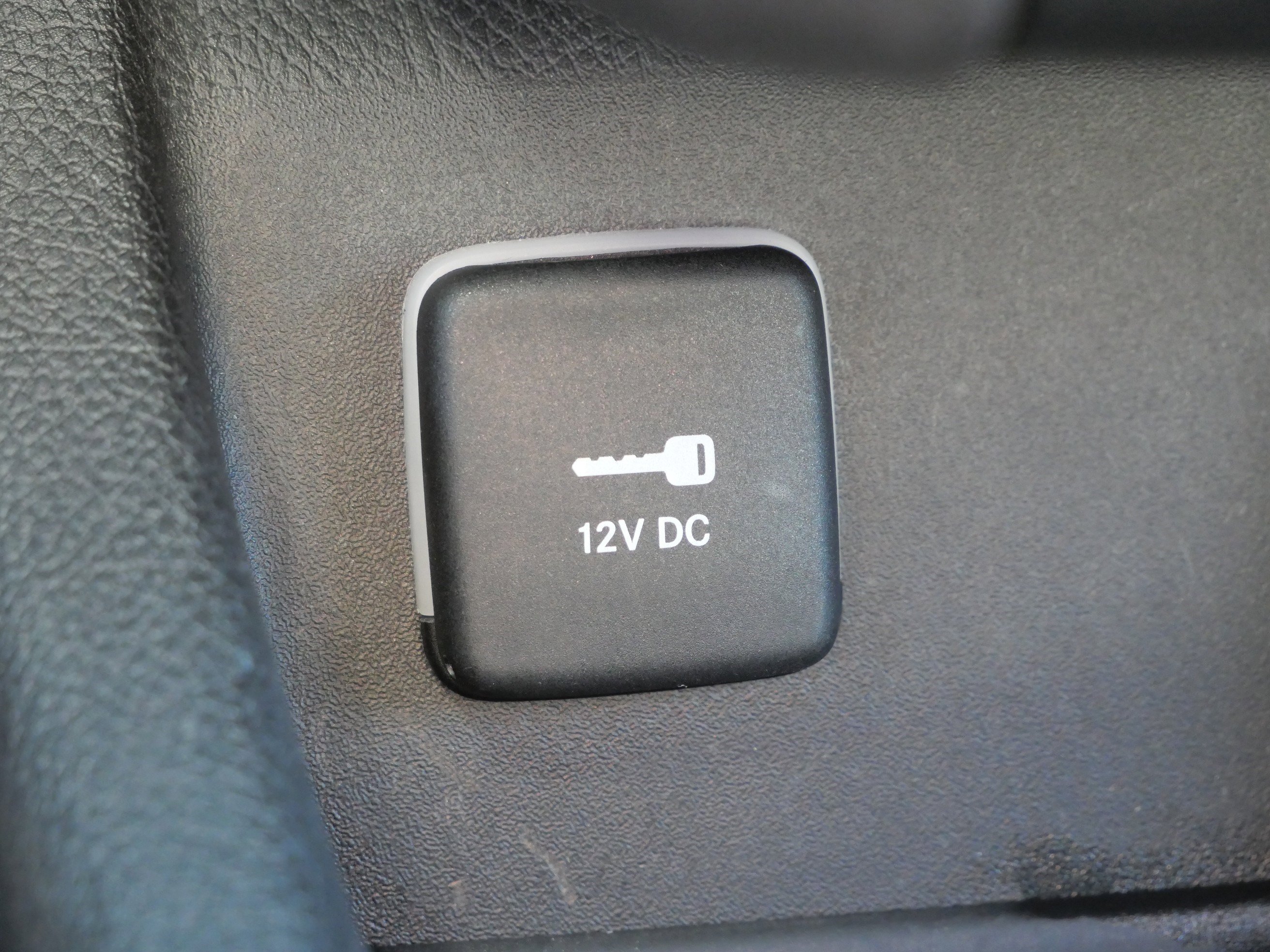 Used 2016 Dodge Durango Limited w/ Nav & Power Liftgate Group image 27