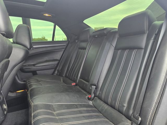 Used 2014 Chrysler 300 S RWD image 12