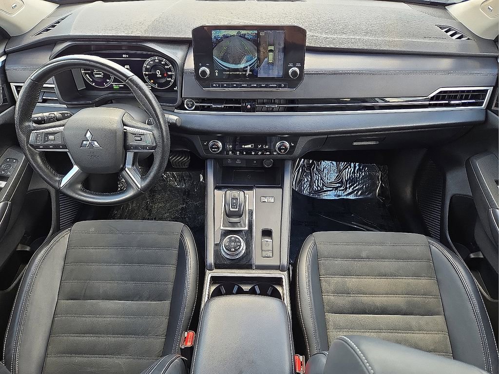 Used 2023 Mitsubishi Outlander SE image 17