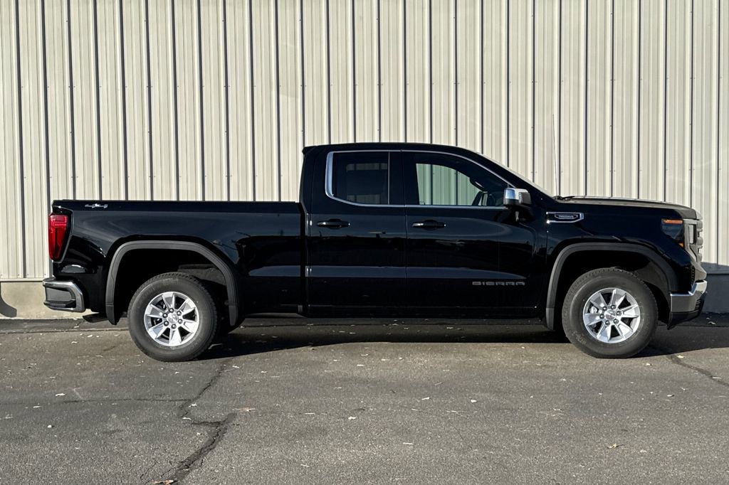 New 2026 GMC Sierra 1500 SLE w/ Preferred Package AWD/4WD image 3