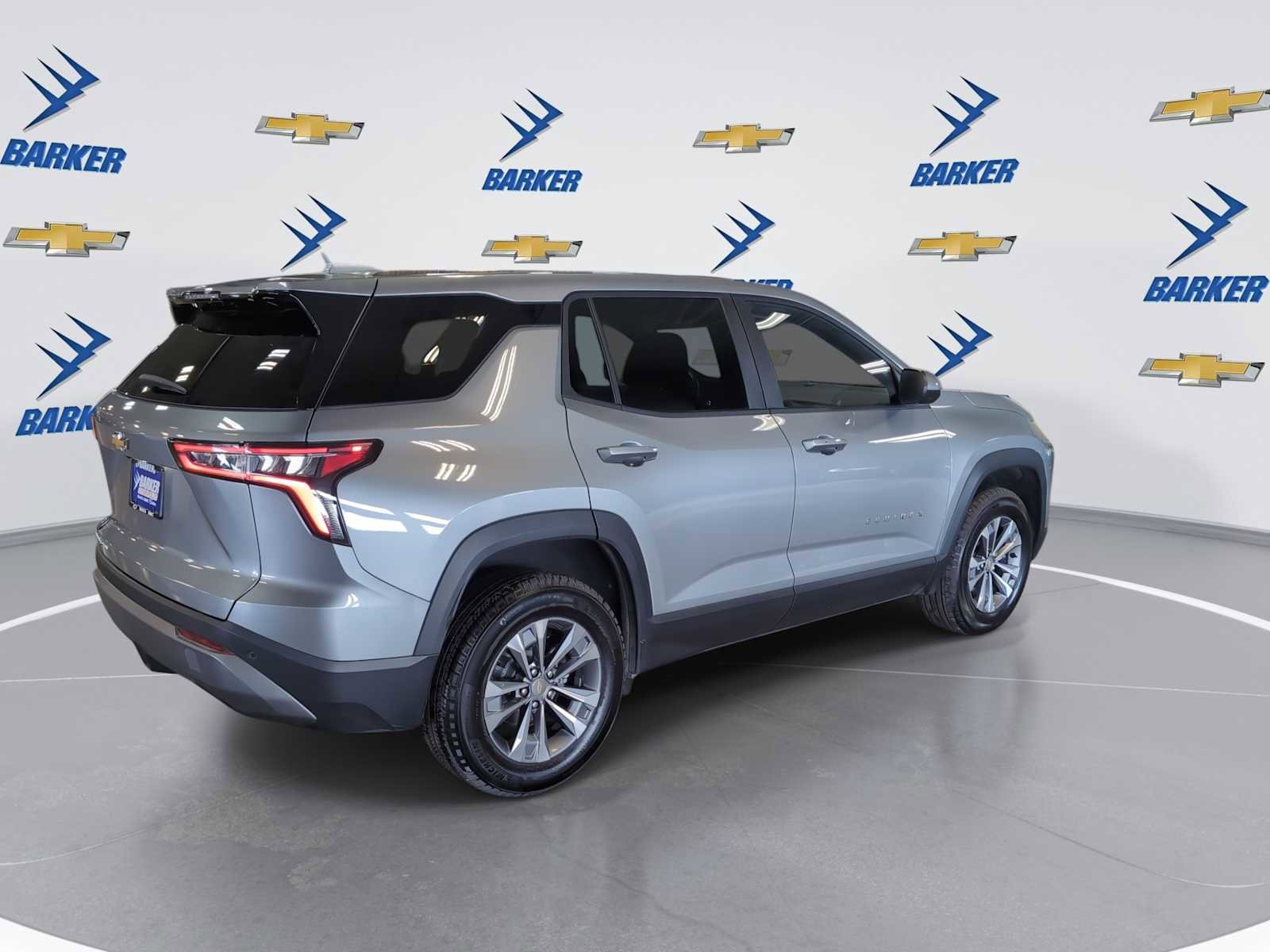 Used 2025 Chevrolet Equinox LT image 8