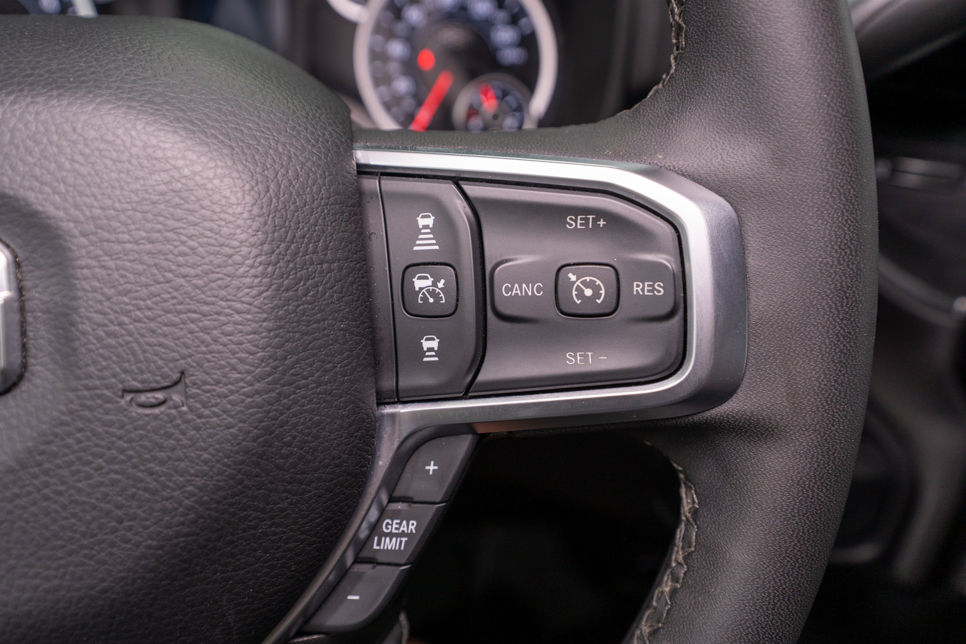 Used 2025 RAM 2500 Big Horn AWD/4WD image 25