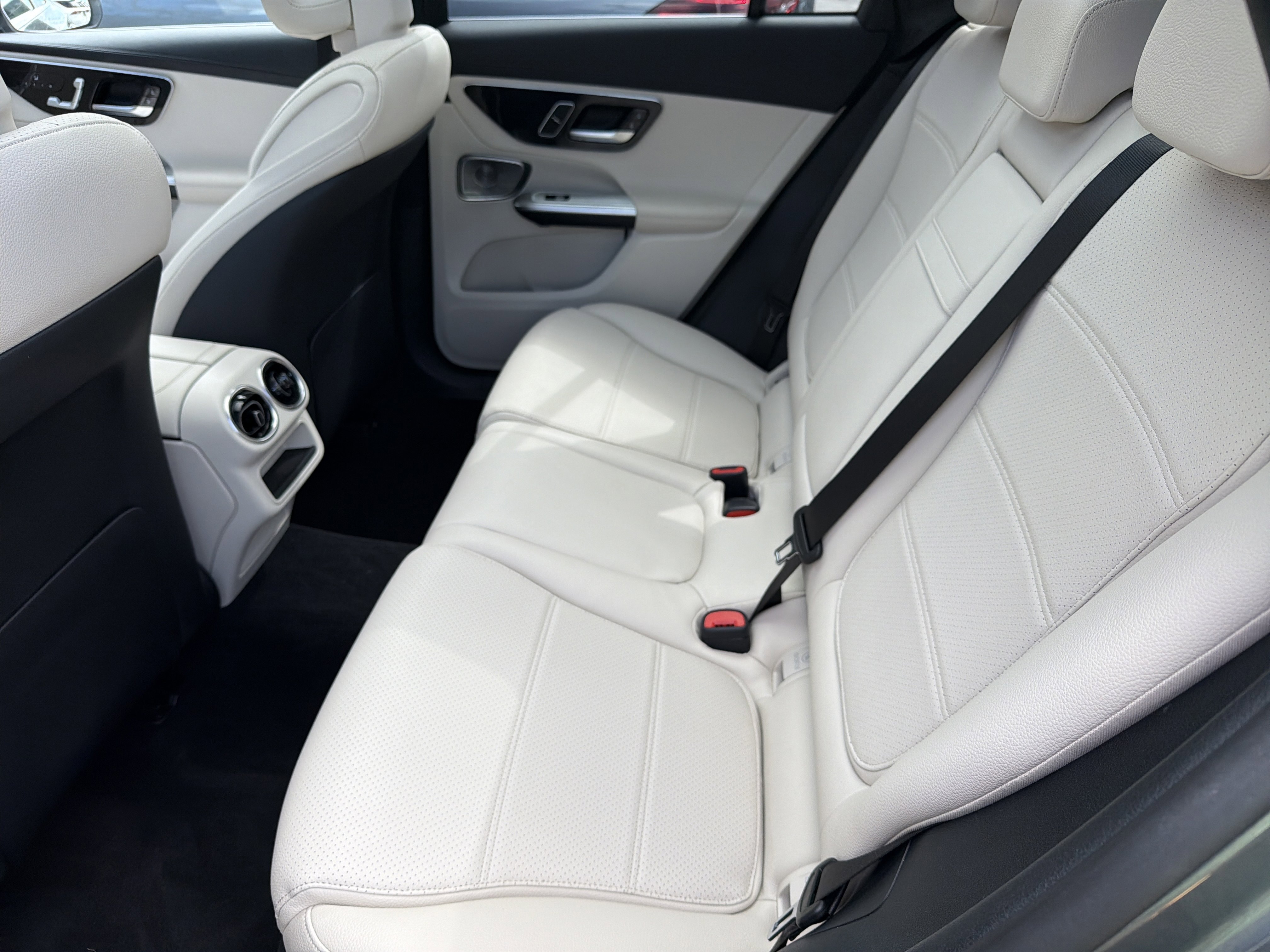 Certified 2023 Mercedes-Benz GLC 300 4MATIC image 25