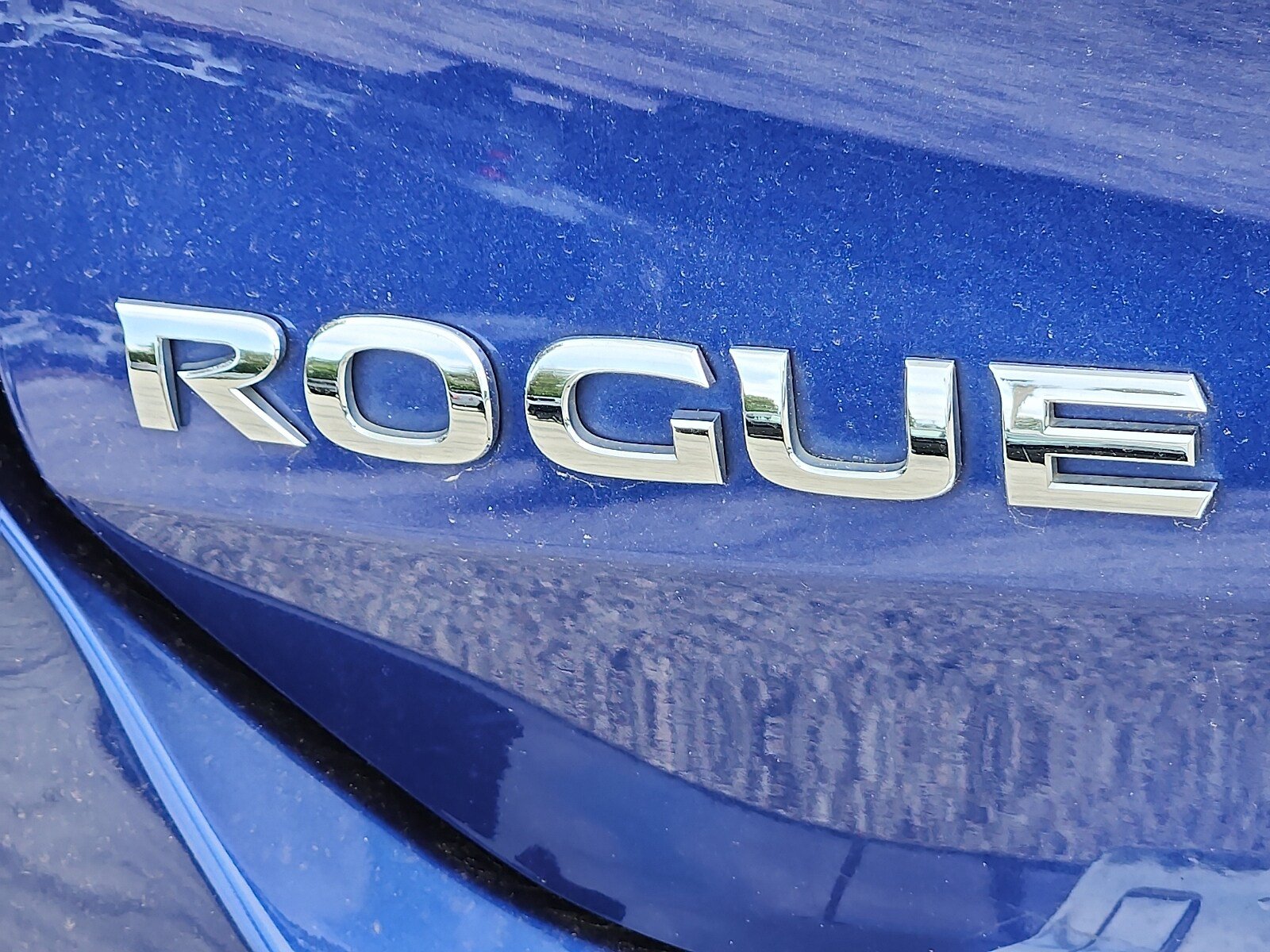 Used 2018 Nissan Rogue SV FWD image 30
