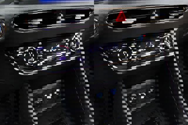 Used 2023 Hyundai Sonata Limited w/ Cargo Package image 21