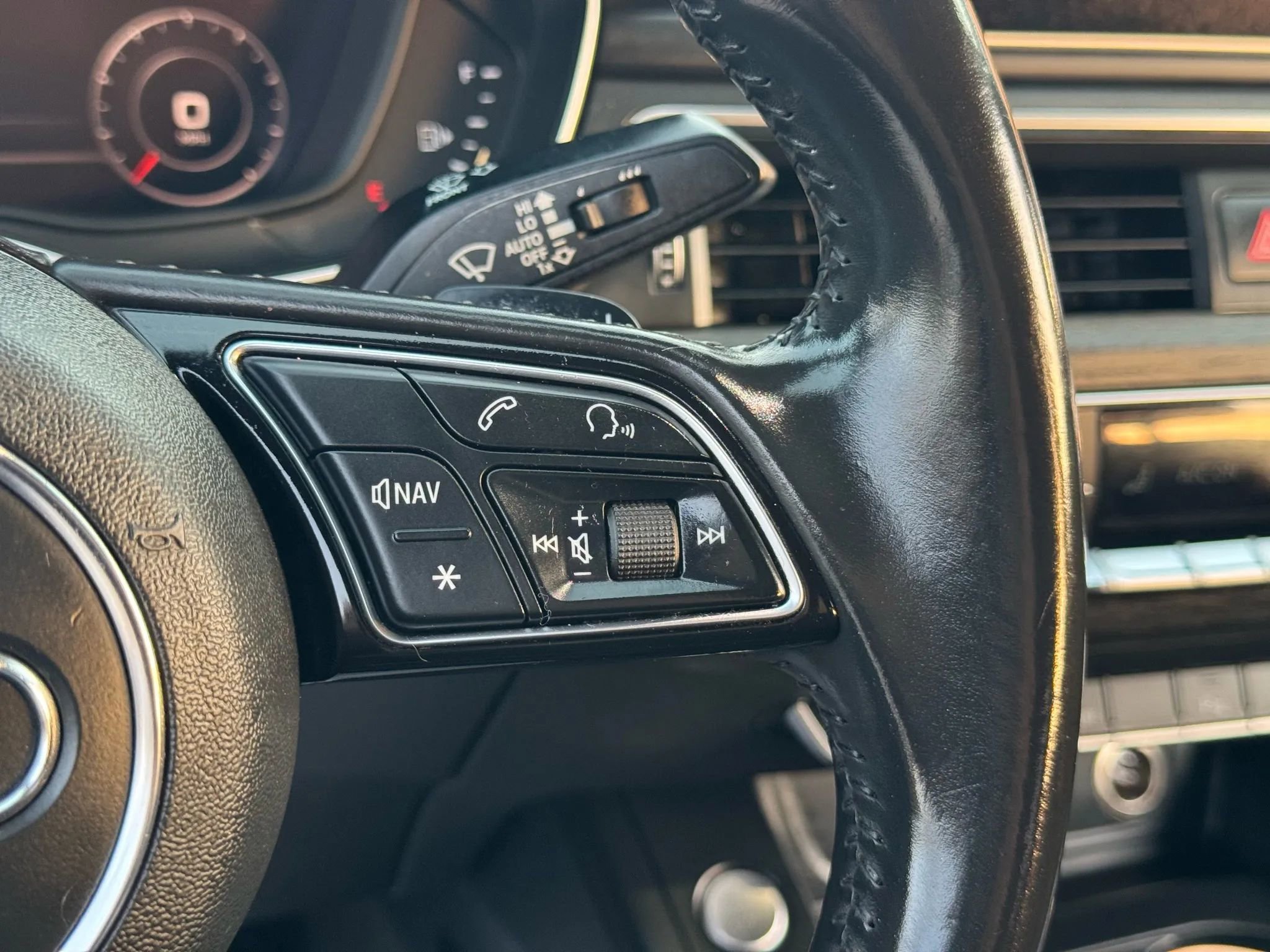 Used 2017 Audi A4 2.0T Premium Plus w/ Premium Plus Package image 23