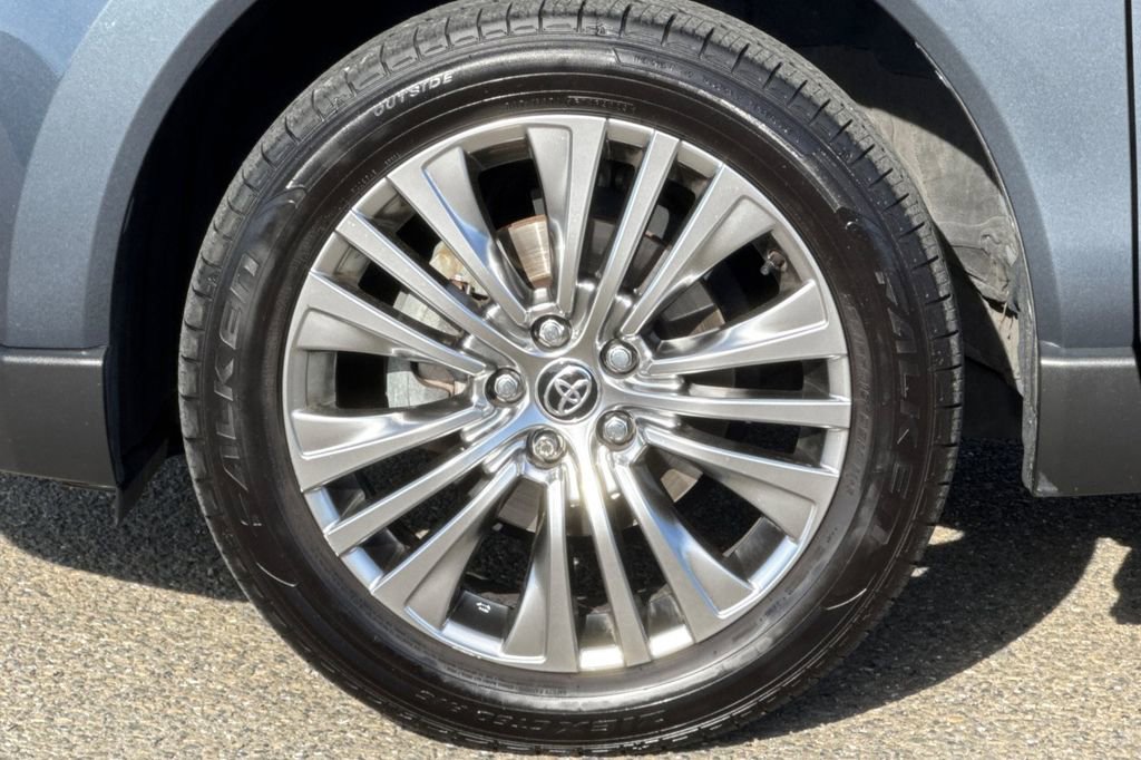 Used 2021 Toyota Venza Limited w/ Advanced Technology Package AWD/4WD image 26
