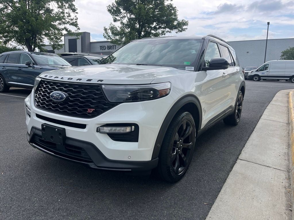 Used 2022 Ford Explorer ST w/ Equipment Group 401A AWD/4WD image 3