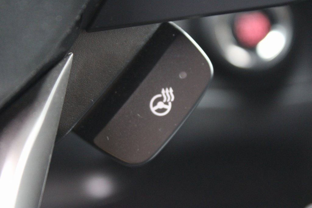 Used 2024 Subaru Ascent Limited image 16
