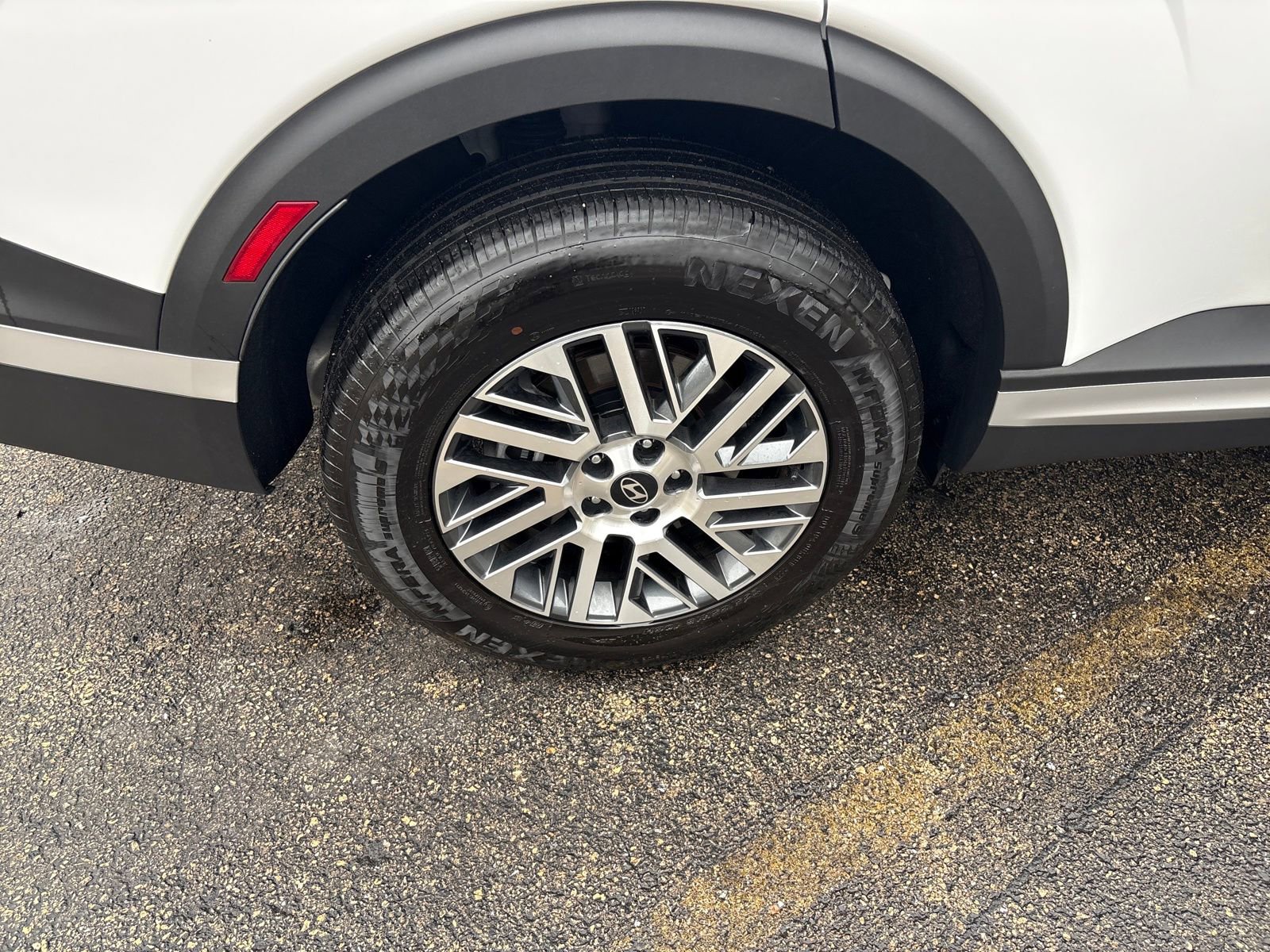 Used 2026 Hyundai Palisade SEL AWD/4WD image 32