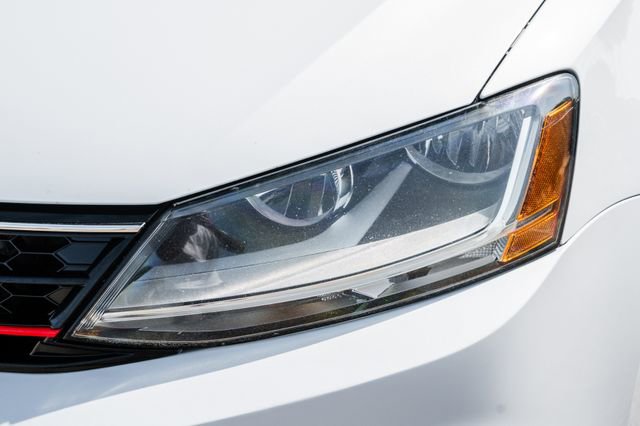 Used 2017 Volkswagen Jetta SE image 37