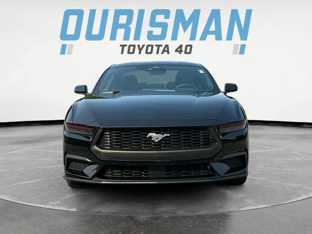 Used 2026 Ford Mustang Coupe RWD image 2