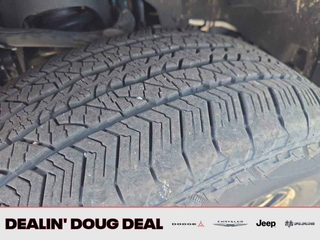 Used 2025 Ford F150 Lariat w/ Equipment Group 502A High image 28