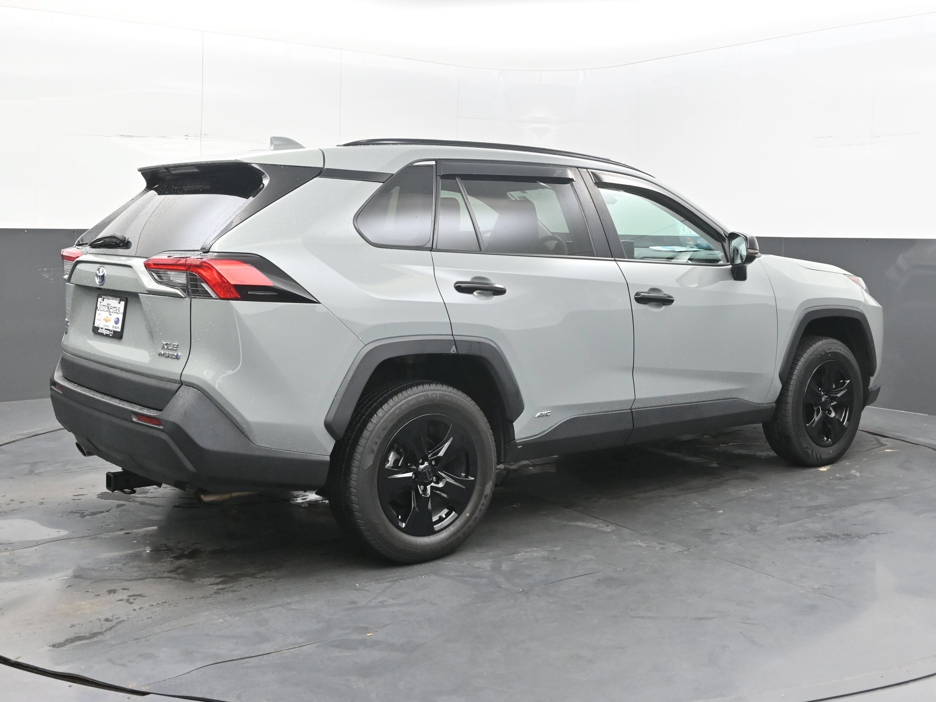 Used 2022 Toyota RAV4 XLE AWD/4WD image 7