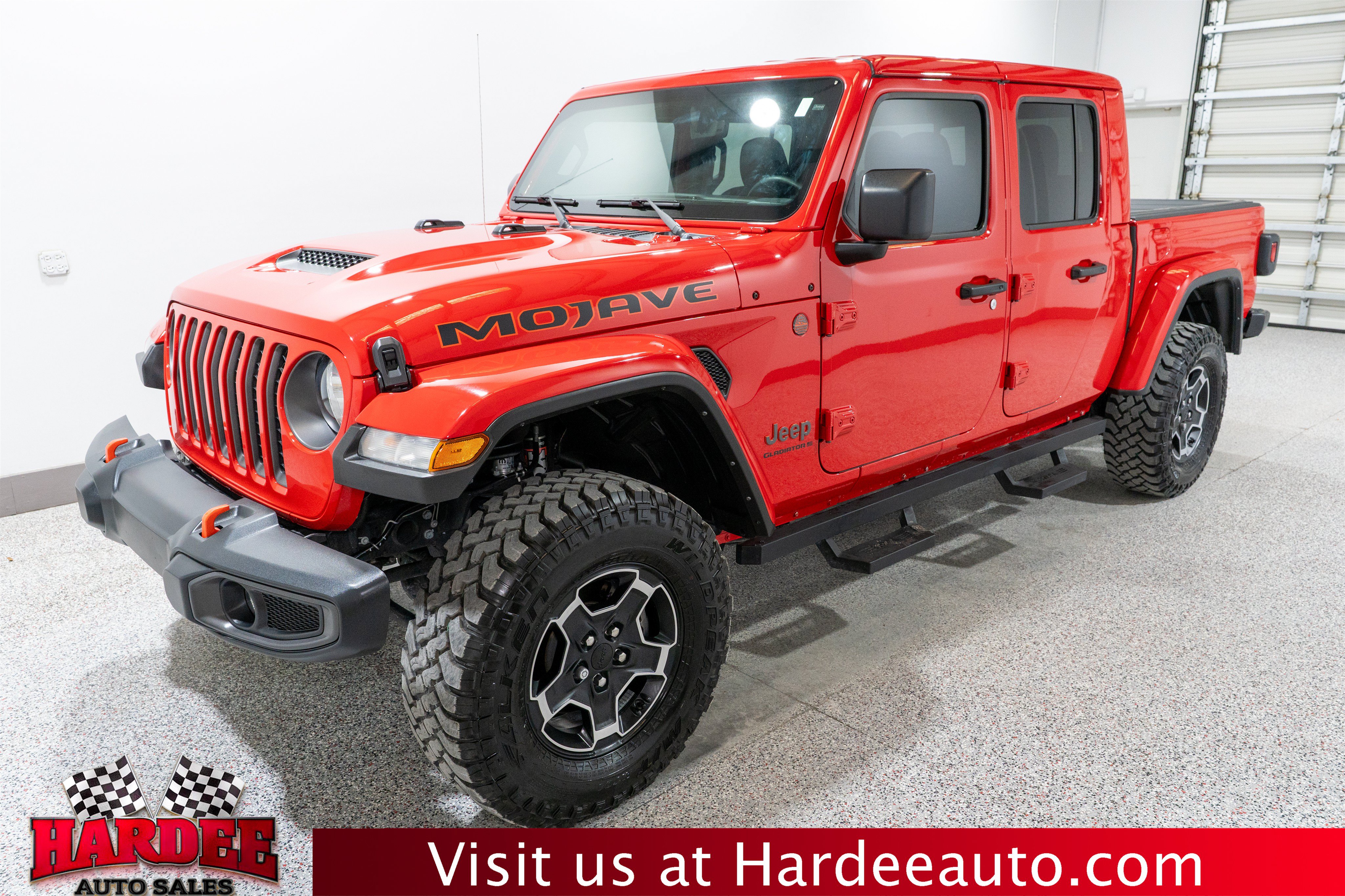 Used 2023 Jeep Gladiator Mojave w/ Cold Weather Group AWD/4WD video 2