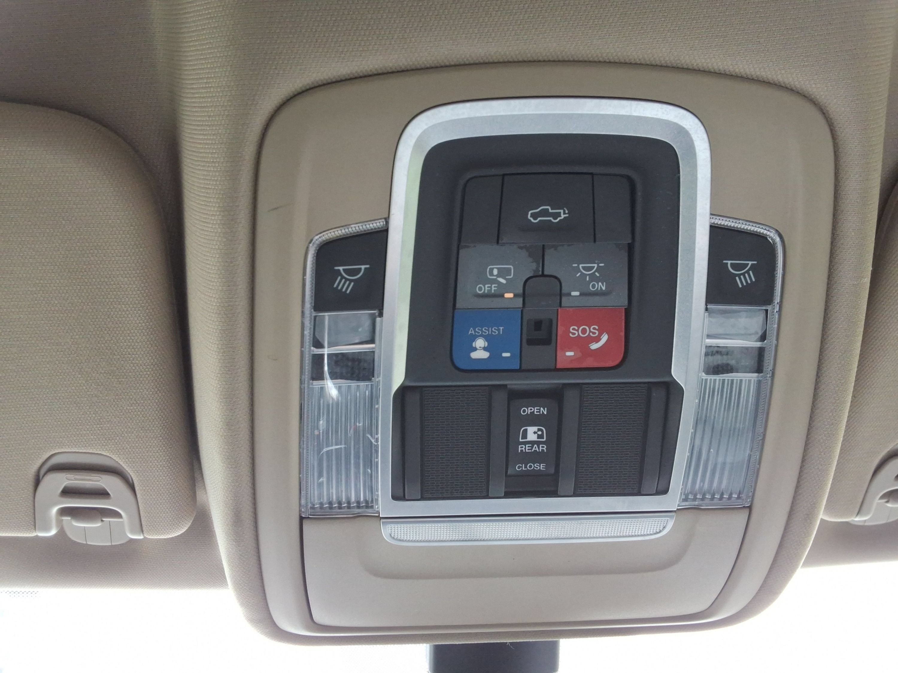 Used 2020 RAM 1500 Laramie AWD/4WD image 19