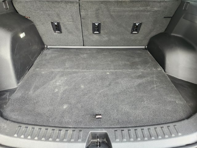 Used 2025 GMC Terrain Elevation AWD/4WD image 27