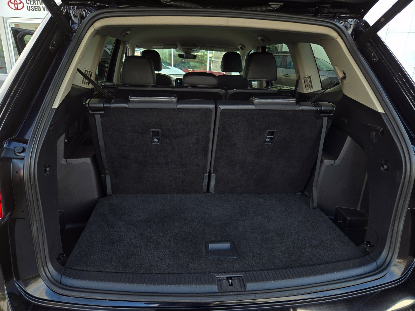 Used 2024 Volkswagen Atlas SE FWD image 24