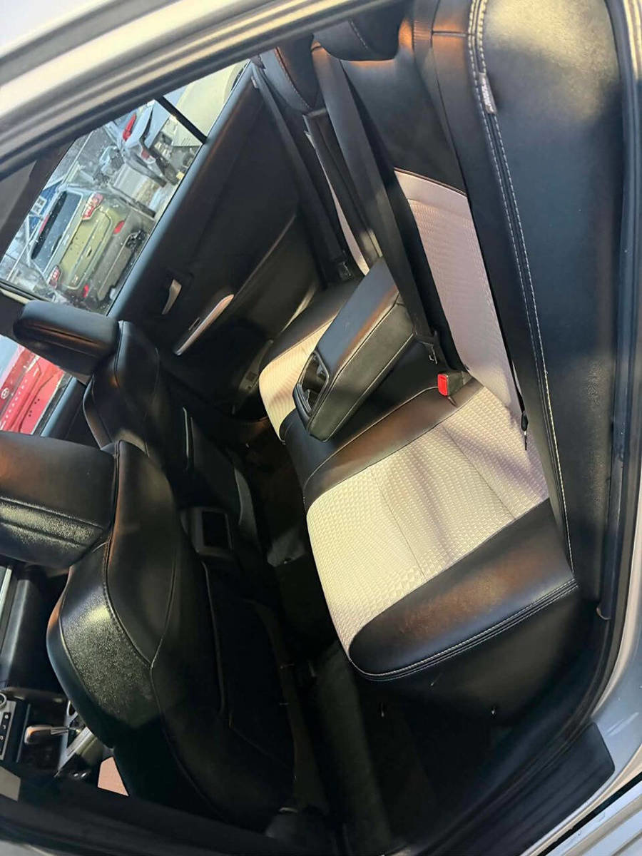 Used 2014 Toyota Camry SE image 15
