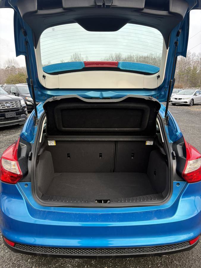 Used 2014 Ford Focus SE w/ SE Sport Package image 15