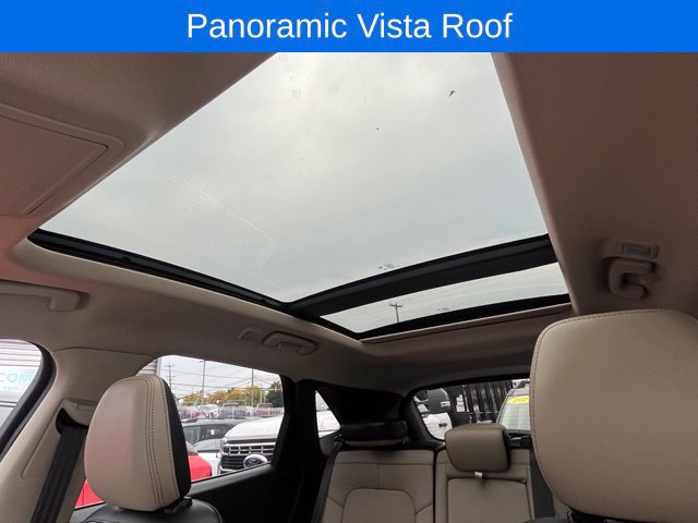 Used 2020 Ford Escape Titanium w/ Titanium Premium Package 2.0 AWD/4WD image 9