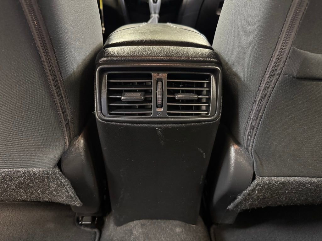 Used 2016 Nissan Rogue S w/ Appearance Package image 17