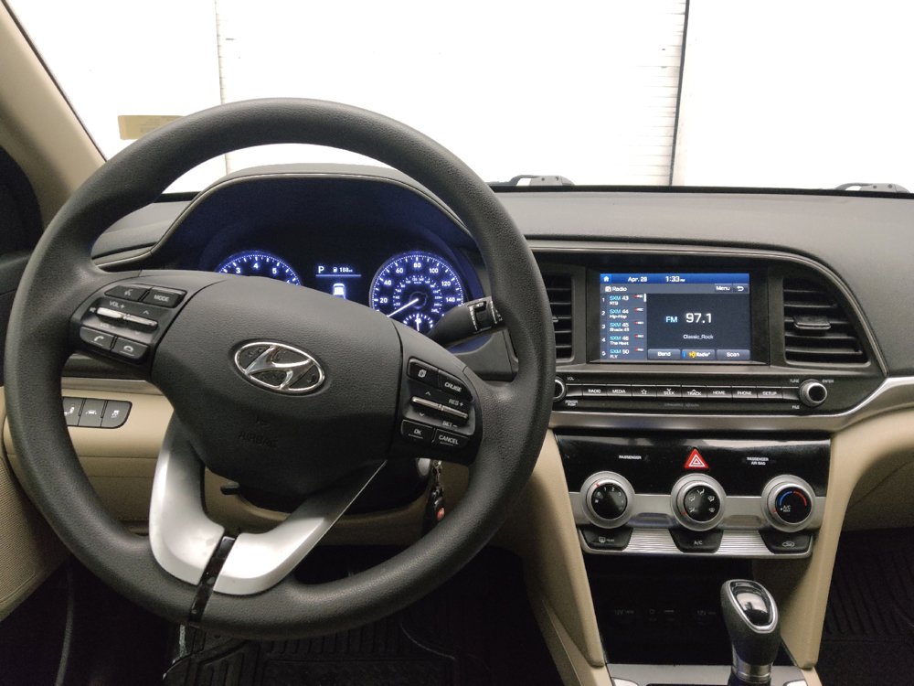 Used 2019 Hyundai Elantra SEL FWD image 22