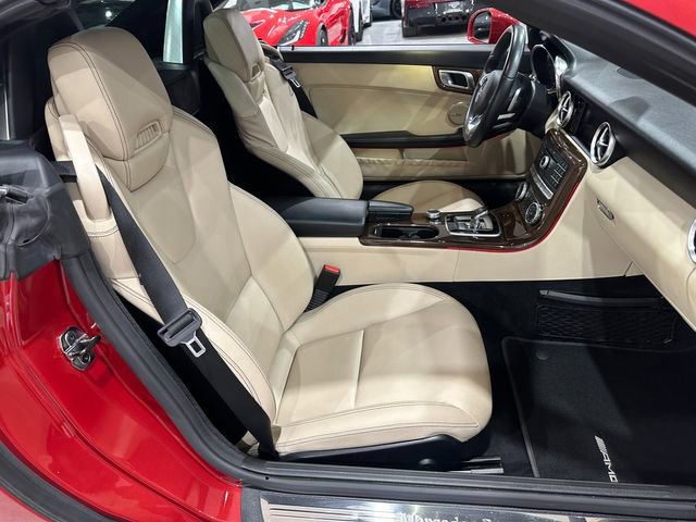 Used 2020 Mercedes-Benz SLC 300 image 13
