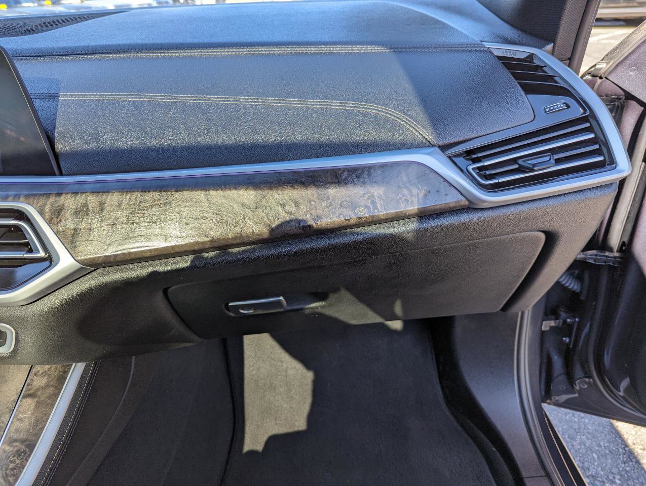 Used 2021 BMW X5 xDrive45e w/ Premium Package image 34