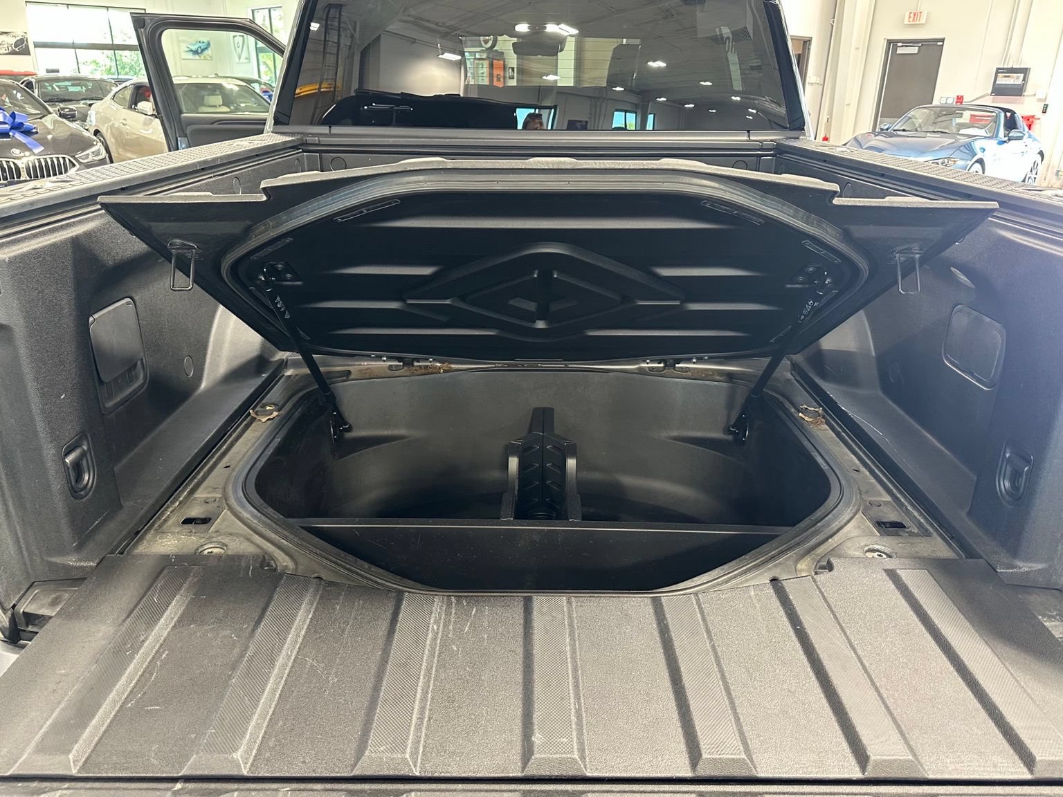 Used 2023 Rivian R1T Adventure AWD/4WD image 52