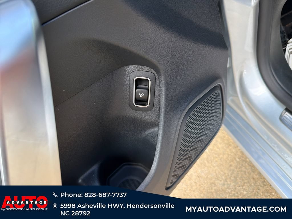 Used 2025 Mercedes-Benz CLA 250 4MATIC image 11