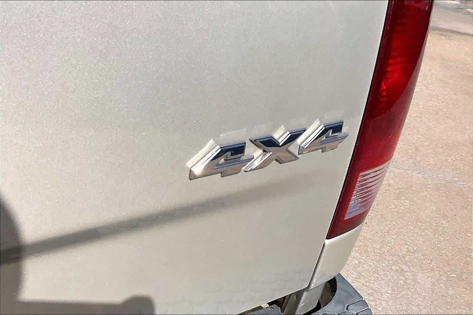 Used 2010 Dodge Ram 2500 Truck Laramie w/ Protection Group AWD/4WD image 9