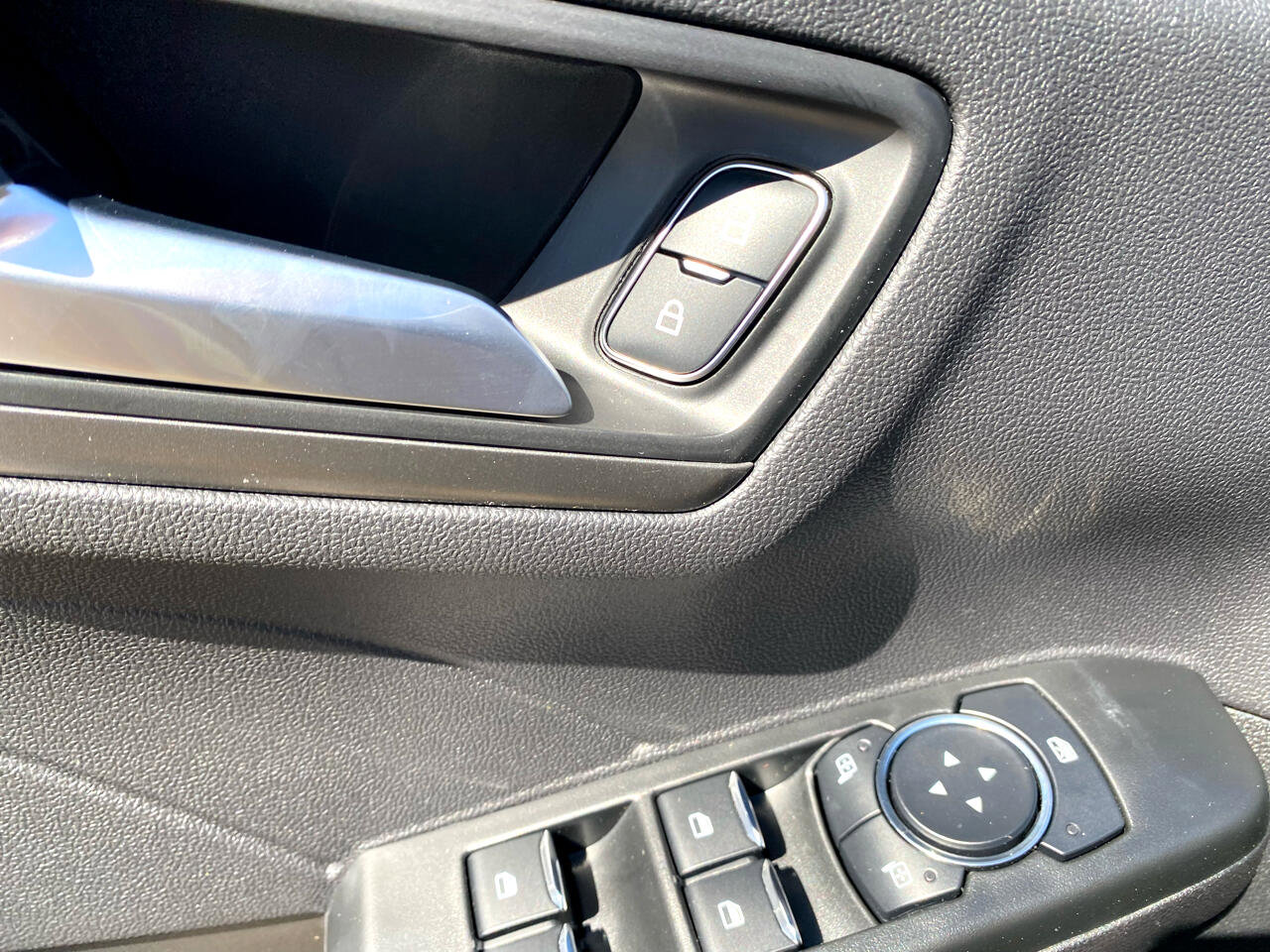 New 2025 Ford Escape SE image 20