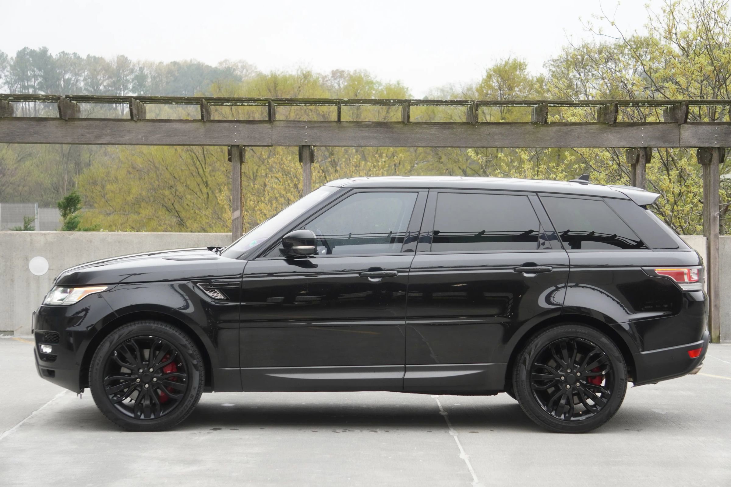 Used 2016 Land Rover Range Rover Sport Supercharged AWD/4WD image 11