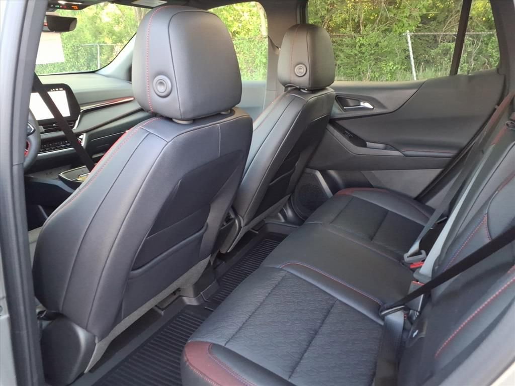 New 2026 Chevrolet Equinox RS w/ Convenience Package III FWD image 14