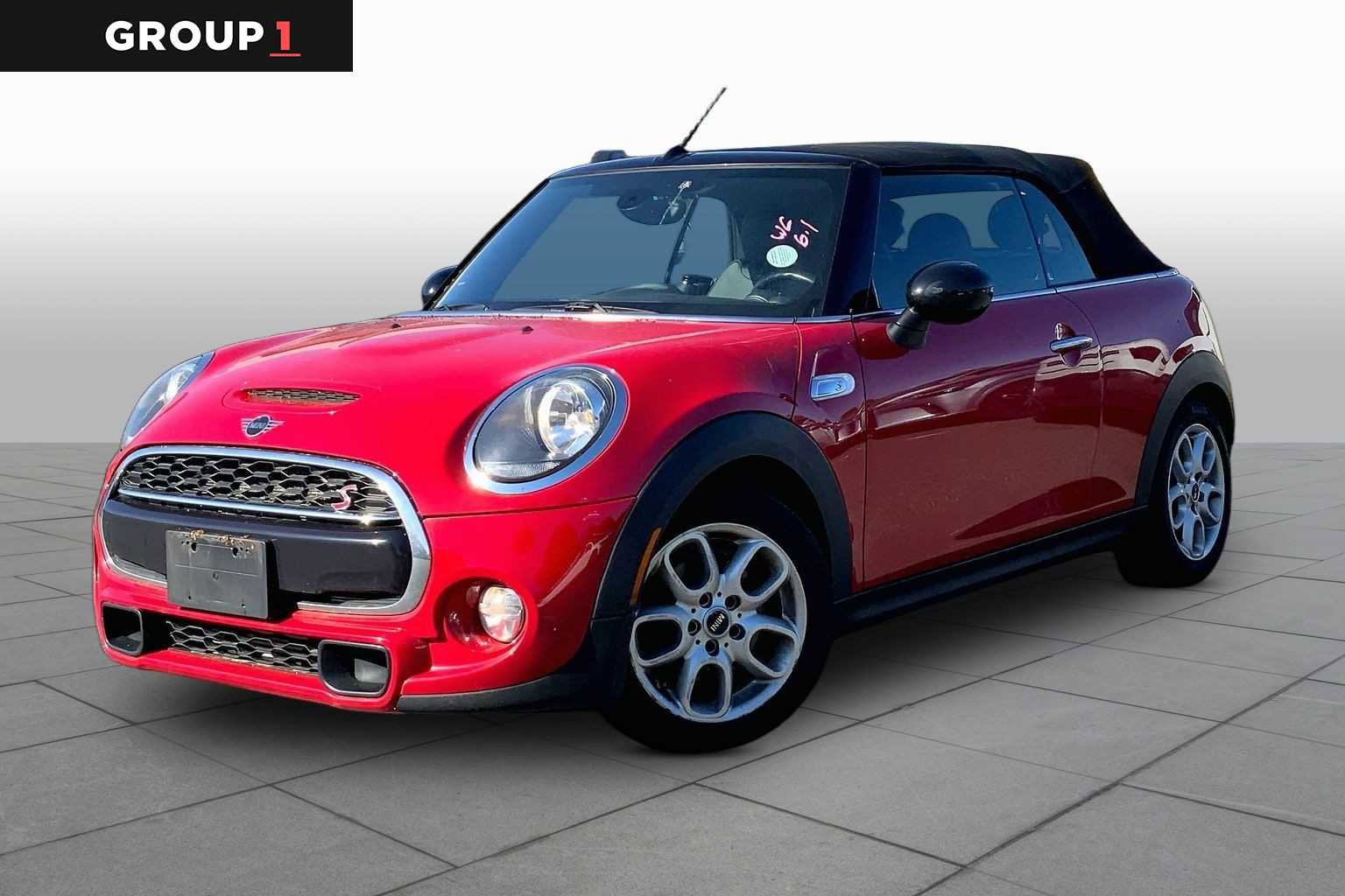 Used 2019 MINI Cooper S w/ Signature Upholstery Package FWD image 1